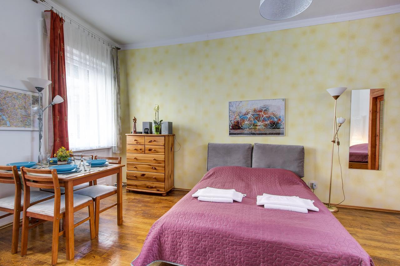 Apartment Near The Heroes Square Budapeste Exterior foto