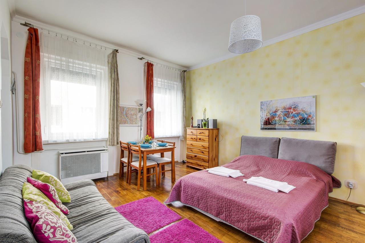 Apartment Near The Heroes Square Budapeste Exterior foto
