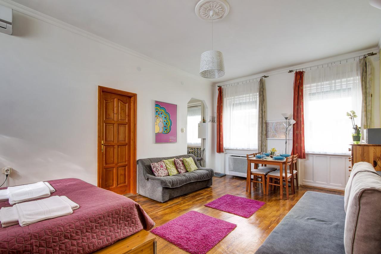 Apartment Near The Heroes Square Budapeste Exterior foto