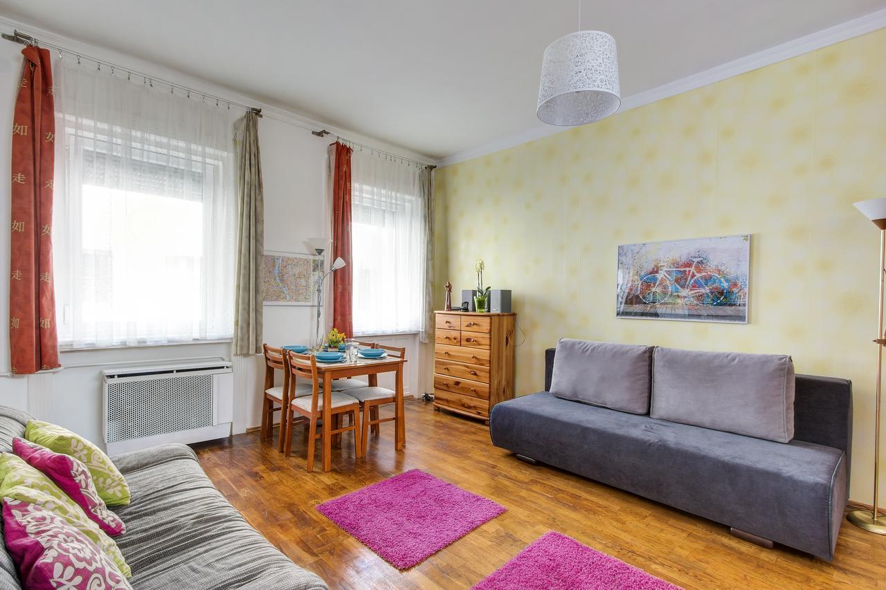 Apartment Near The Heroes Square Budapeste Exterior foto